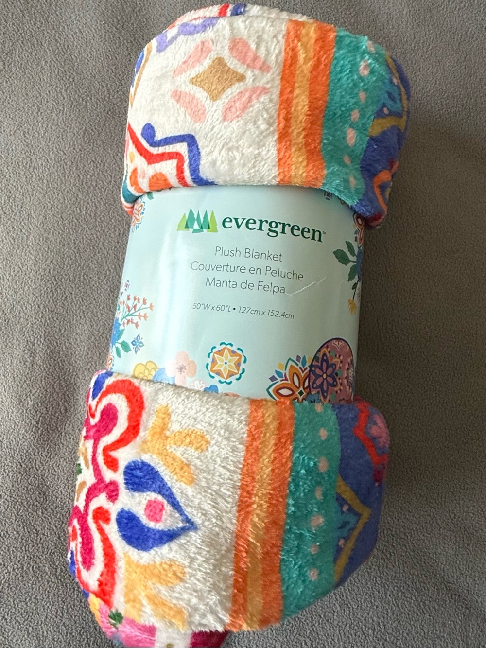 Evergreen Plush Blanket - Multicolor Pattern